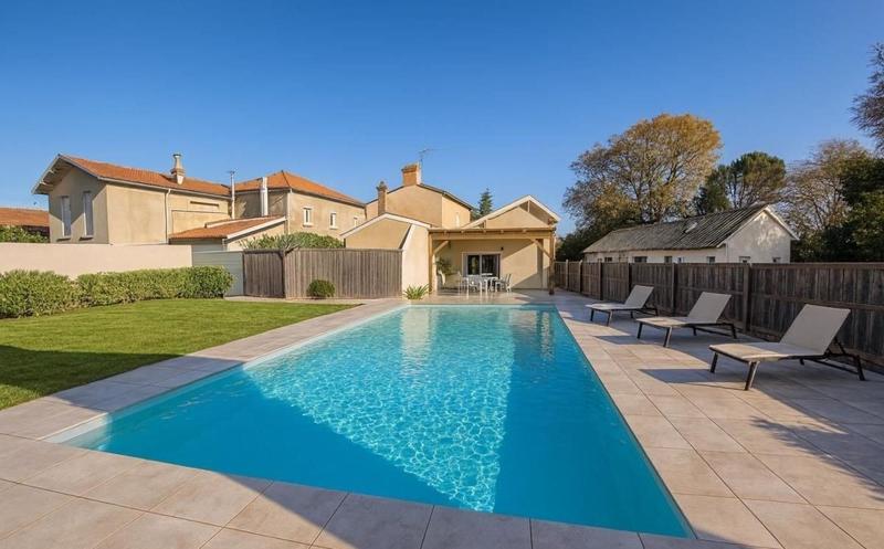 Maison - 160 m² - 6 pièces