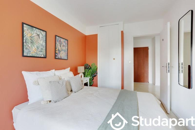 Chambre - 10 m² - 1 pièce