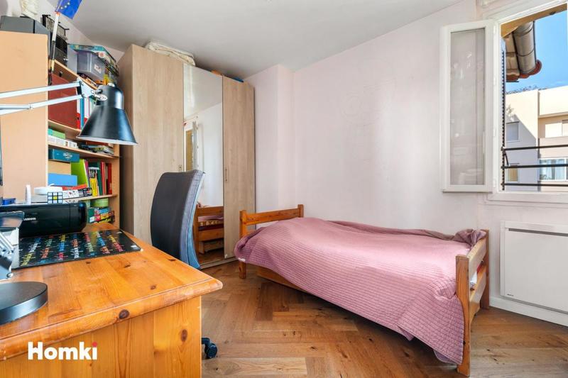 Appartement - 86 m² - 4 pièces