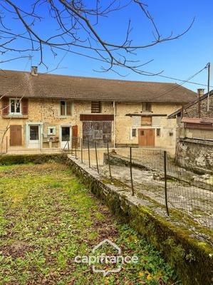 Maison en pierre - 70 m² - 4 pièces