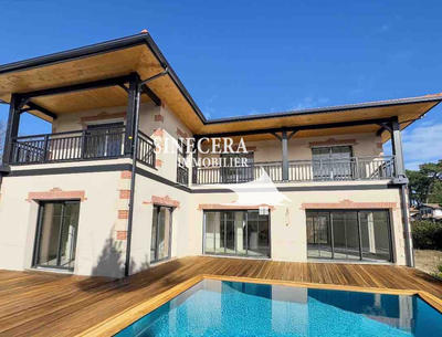 Maison - 172 m² - 6 pièces