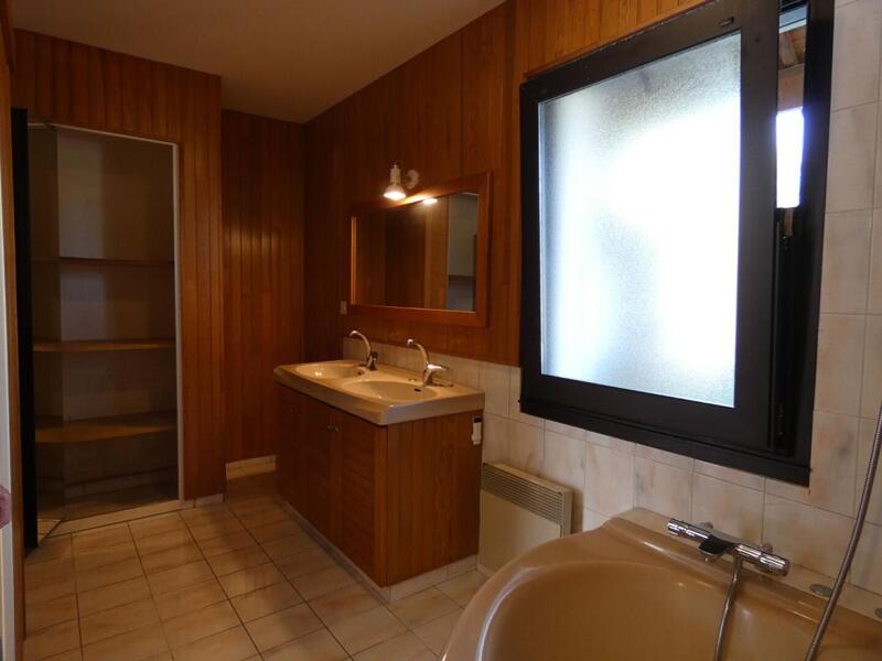 Maison - 200 m² - 6 pièces