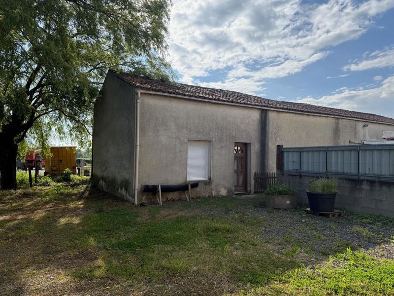 Maison - 223 m² - 10 pièces