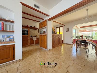 Maison - 188 m² - 7 pièces