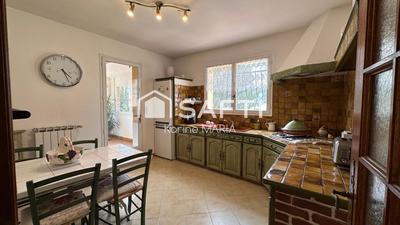 Maison - 180 m² - 6 pièces