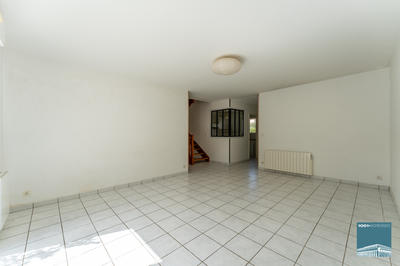 Maison - 83 m² - 4 pièces