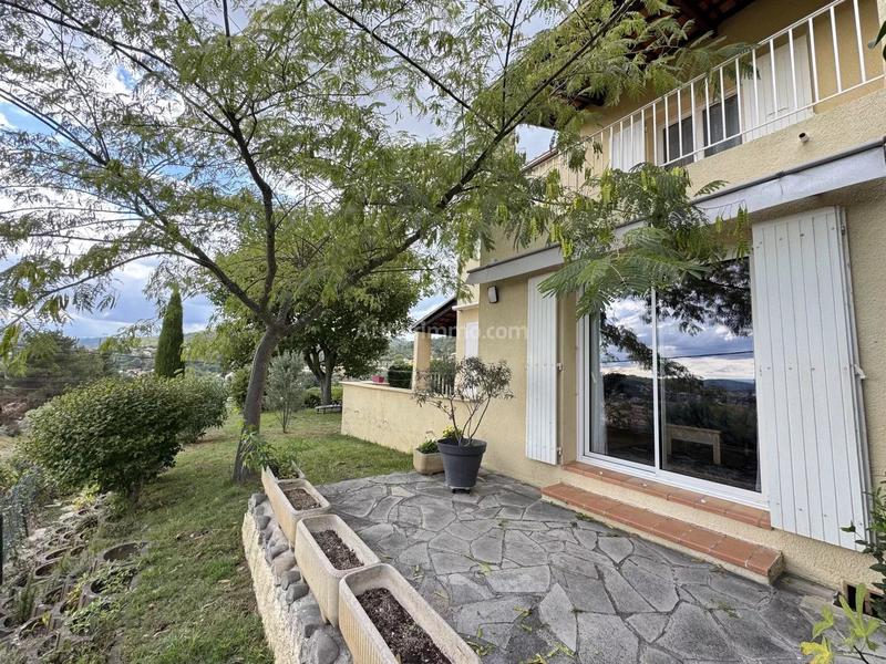 Maison - 107 m² - 4 pièces