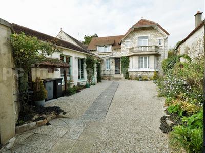 Maison en pierre - 134 m² - 6 pièces