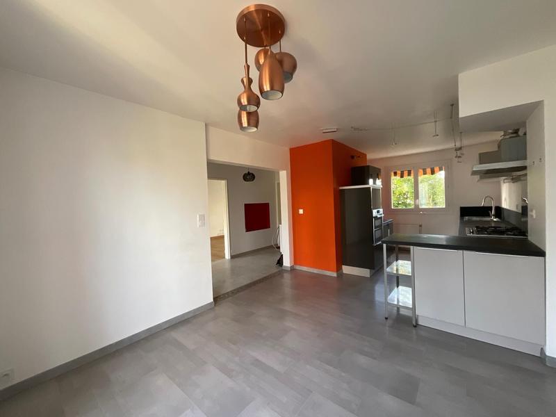 Maison - 101 m² - 5 pièces