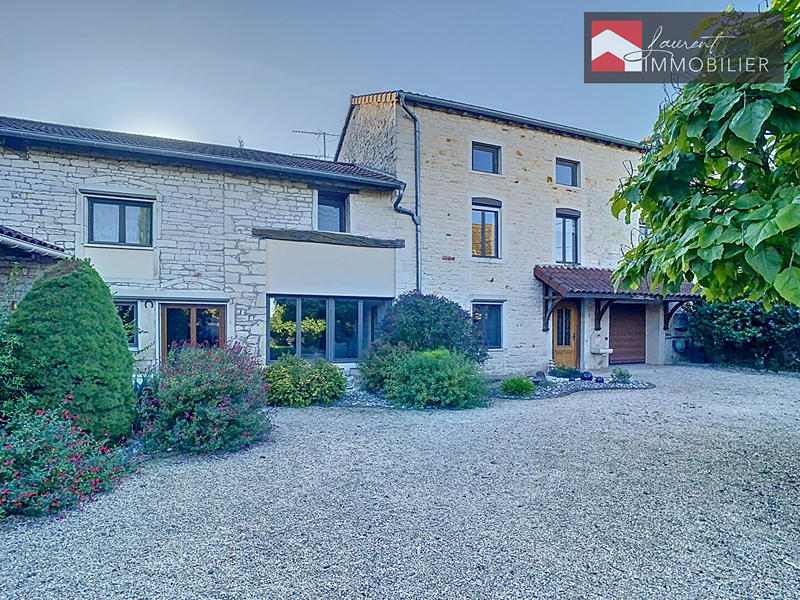 Maison - 190 m² - 6 pièces