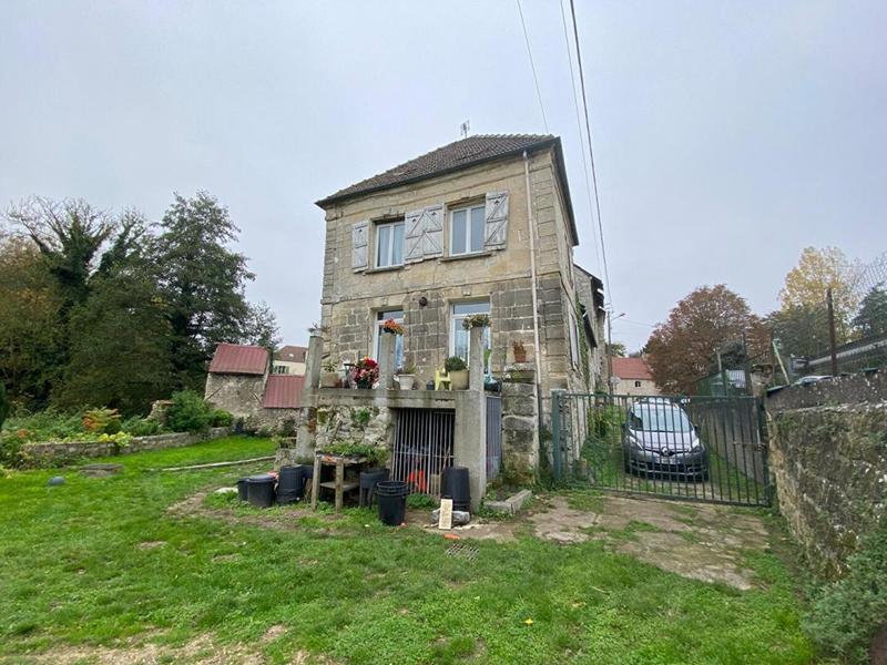 Moulin - 655 m² - 6 pièces