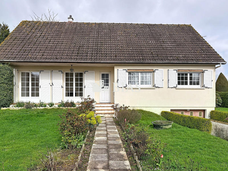 Maison - 93 m² - 4 pièces