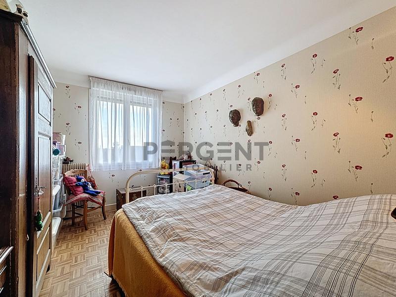 Appartement - 87 m² - 5 pièces