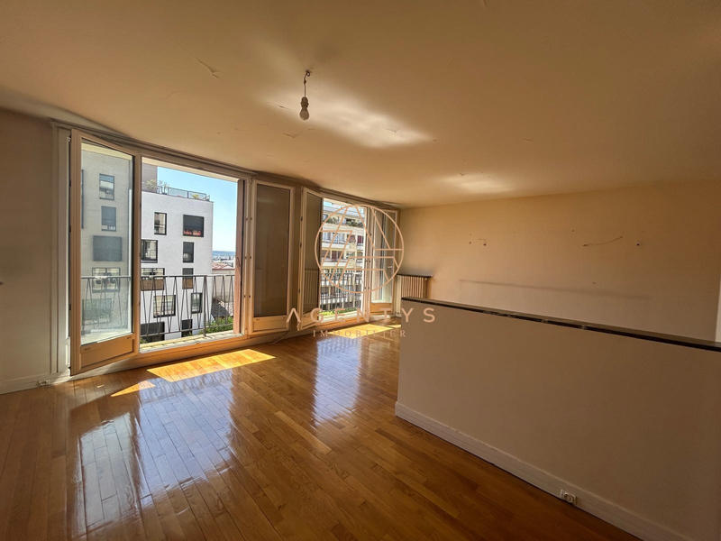 Appartement - 83 m² - 4 pièces