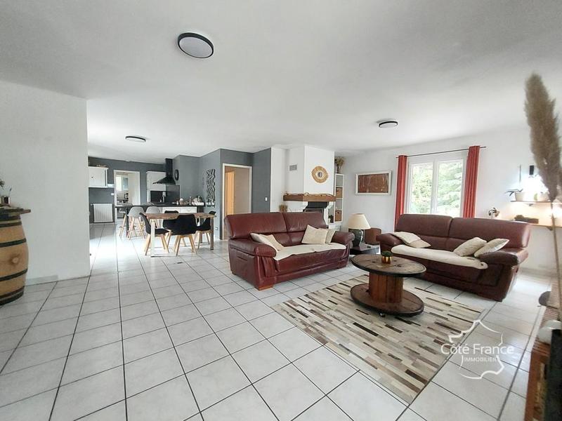 Maison - 110 m² - 4 pièces