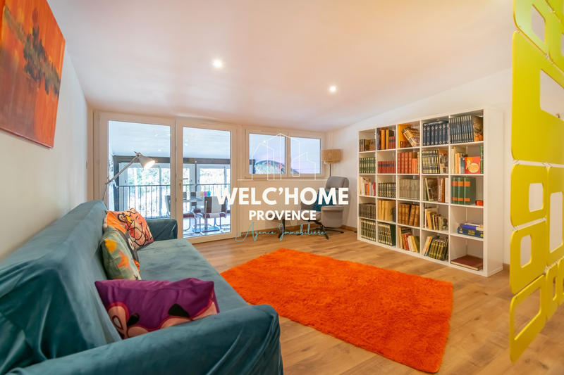 Loft - 360 m² - 11 pièces