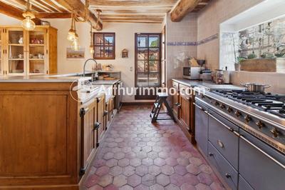 Maison - 209 m² - 7 pièces