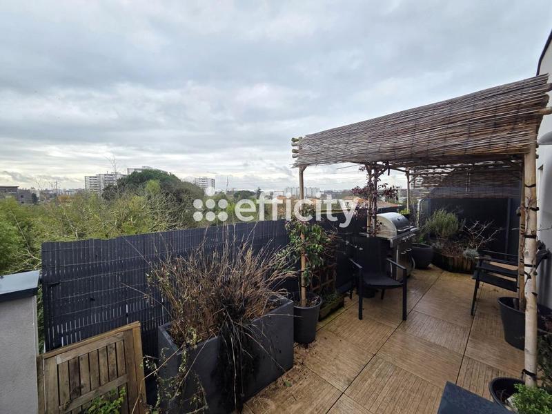 Appartement - 82 m² - 4 pièces