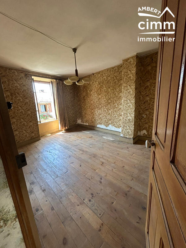 Maison - 195 m² - 9 pièces