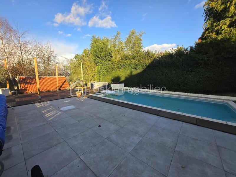 Maison - 135 m² - 6 pièces