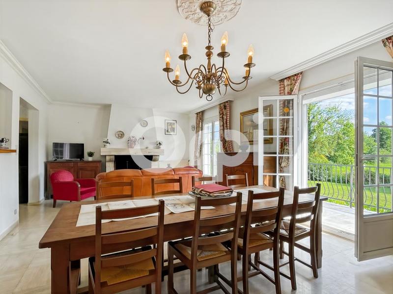 Maison - 155 m² - 7 pièces