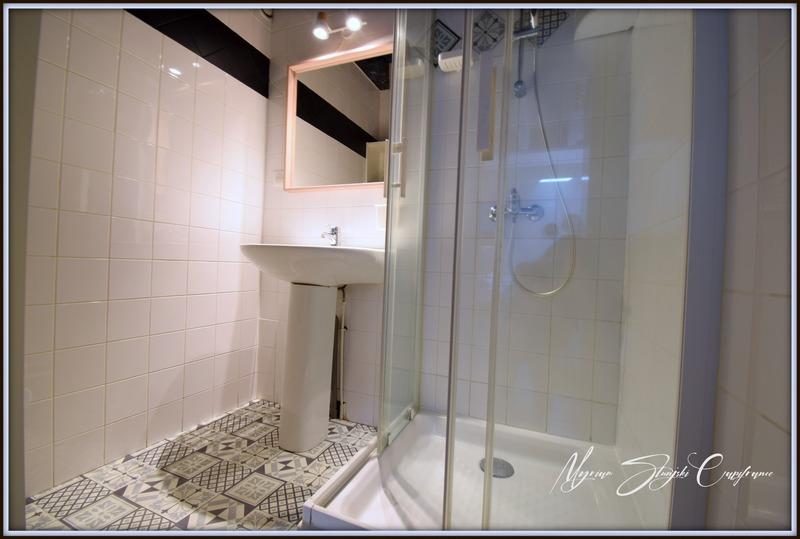 Maison - 225 m² - 10 pièces