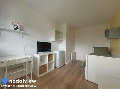 Appartement - 95 m² - 7 pièces