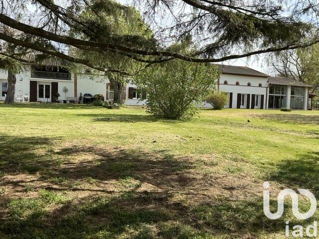 Maison de campagne - 300 m² - 9 pièces