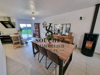 Maison - 94 m² - 4 pièces