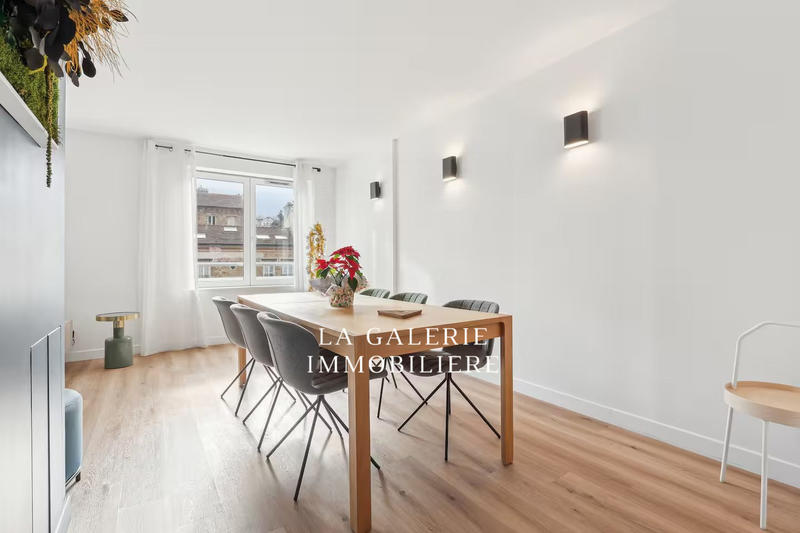 Appartement - 85 m² - 4 pièces