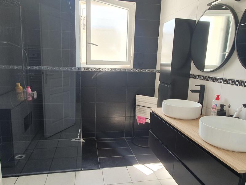 Maison - 104 m² - 5 pièces