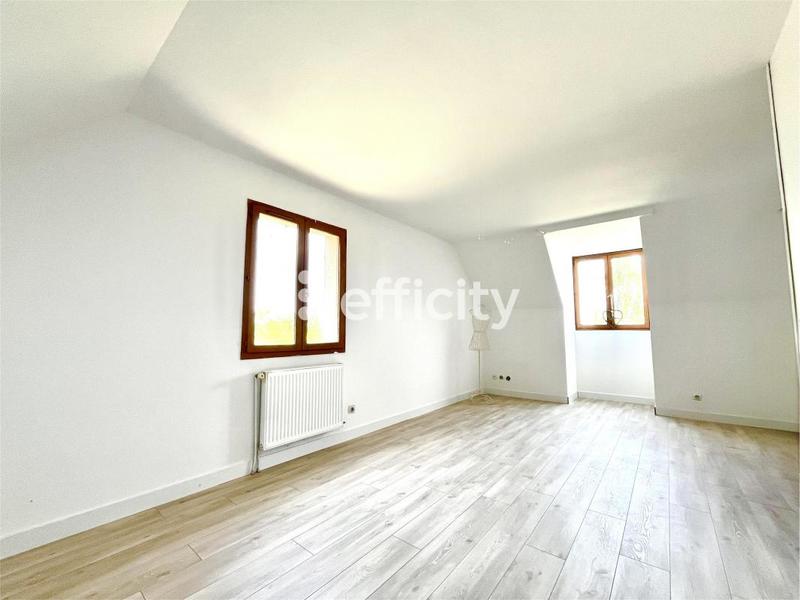 Maison - 140 m² - 7 pièces