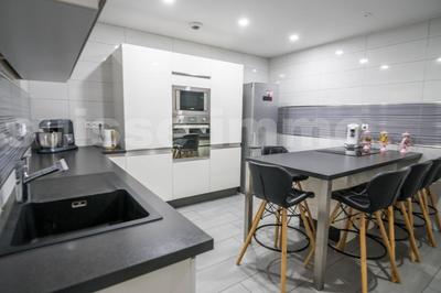 Maison - 120 m² - 7 pièces