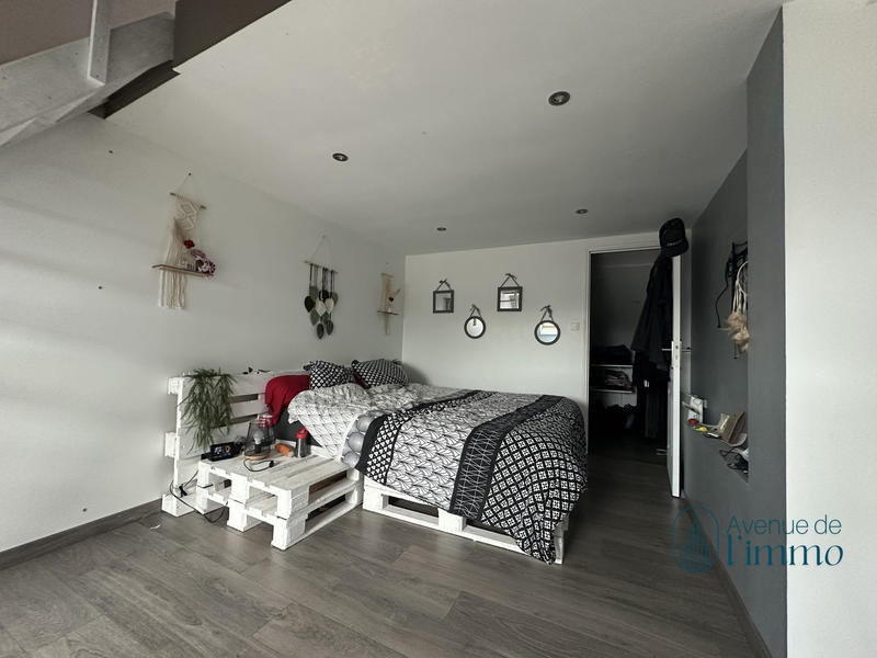 Maison - 143 m² - 7 pièces