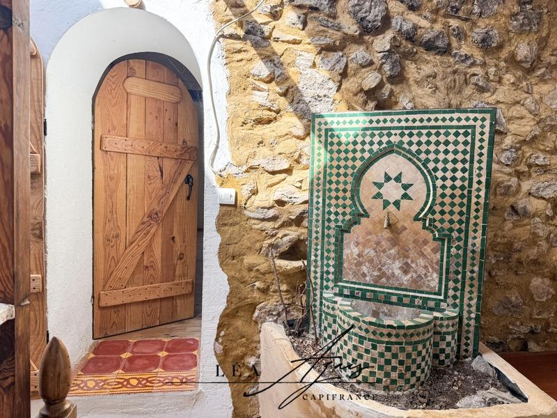 Maison de village - 280 m² - 11 pièces