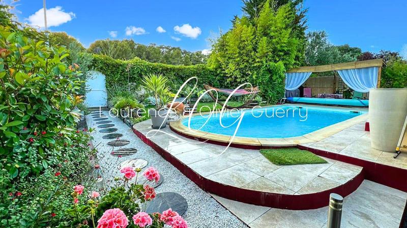 Maison - 99 m² - 4 pièces