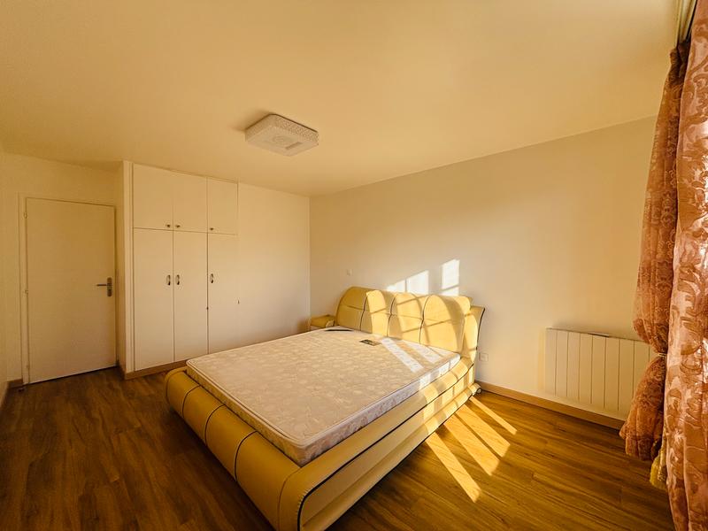 Maison - 102 m² - 4 pièces