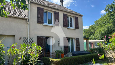 Maison - 107 m² - 7 pièces