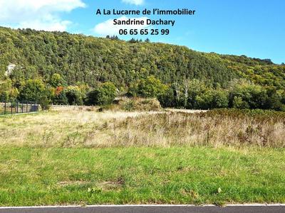 Terrain constructible - 1 304 m²