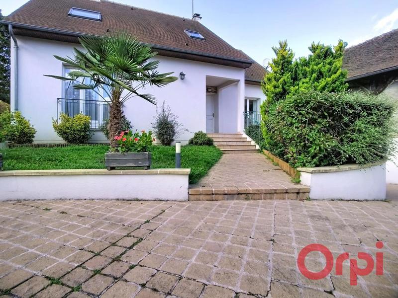 Maison - 140 m² - 4 pièces