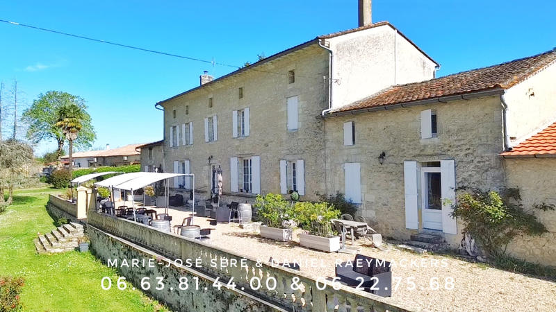 Demeure - 518 m² - 18 pièces