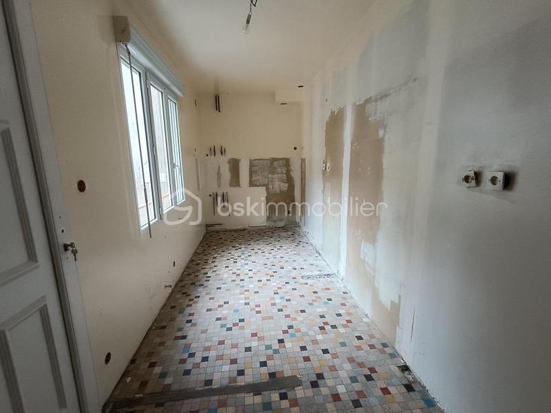 Immeuble - 256 m² - 9 pièces