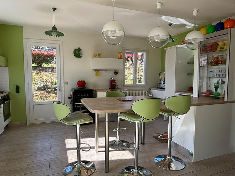 Maison - 145 m² - 6 pièces