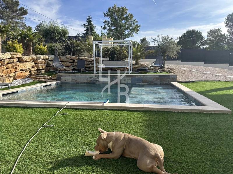 Maison - 162 m² - 5 pièces