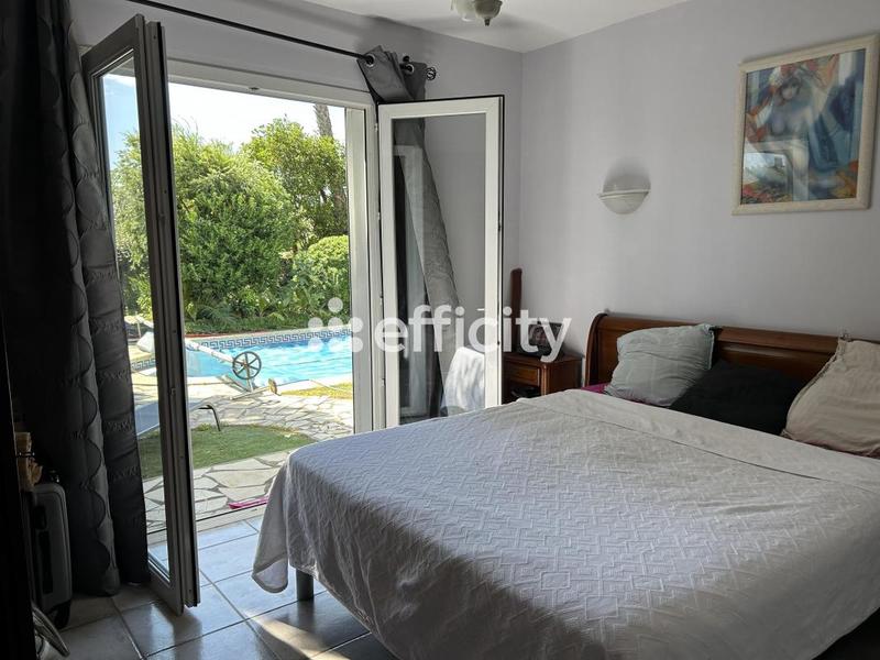 Maison - 176 m² - 6 pièces