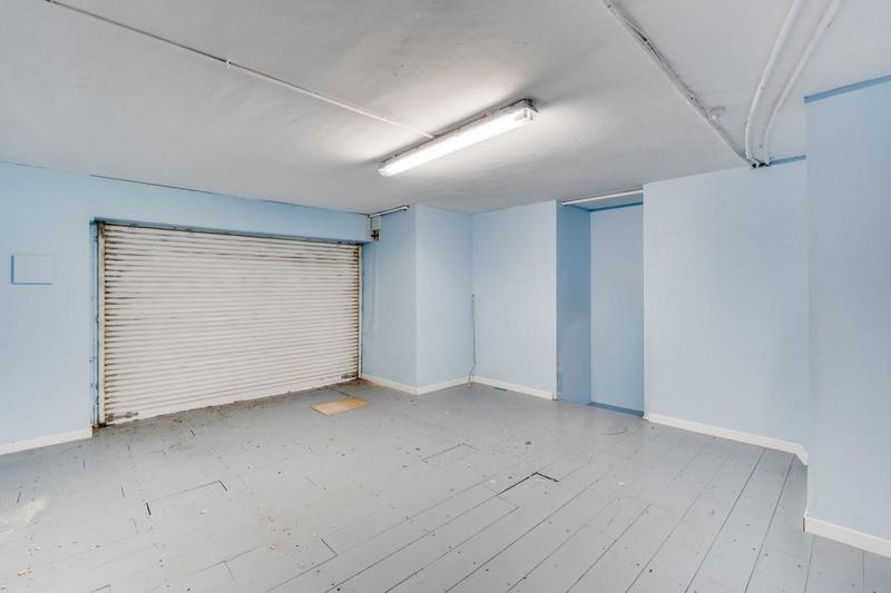 Maison - 255 m² - 7 pièces