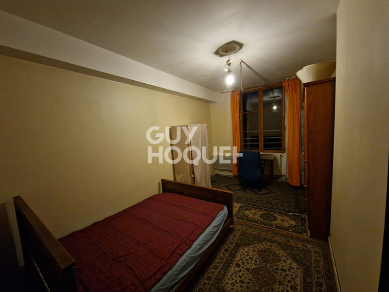 Maison - 342 m² - 14 pièces