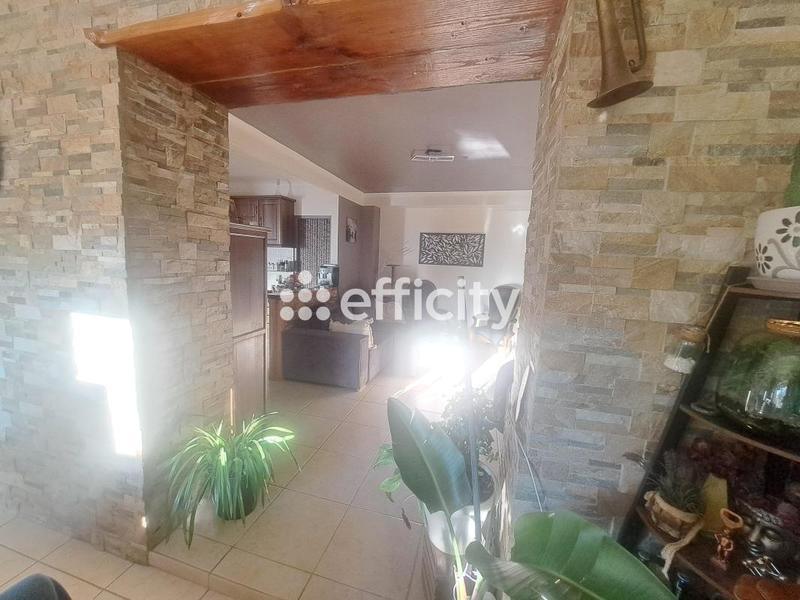 Maison - 93 m² - 4 pièces