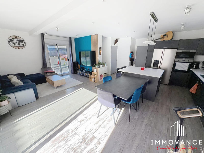 Villa - 121 m² - 6 pièces