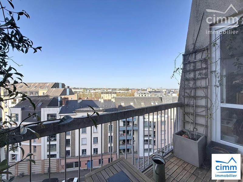 Appartement - 104 m² - 4 pièces